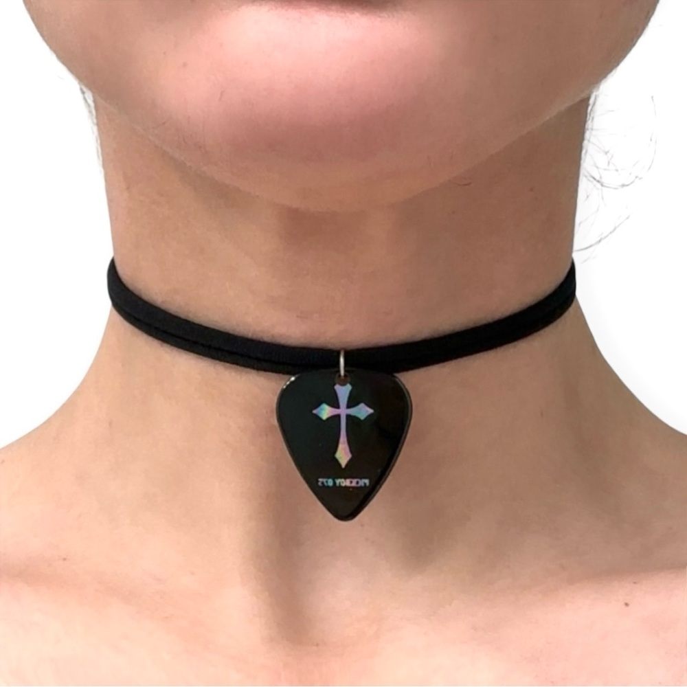 “Picklace” Pickboy Cross Guitar Pick Choker